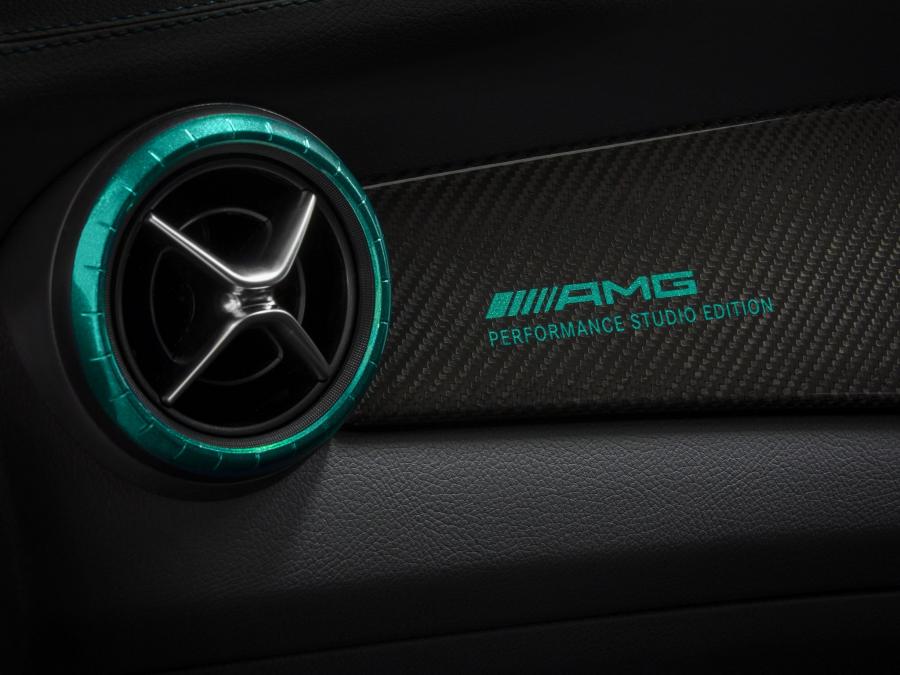  Mercedes-Benz A45 AMG Petronas Green Edition 2014 года  (фото 8 из 10)
